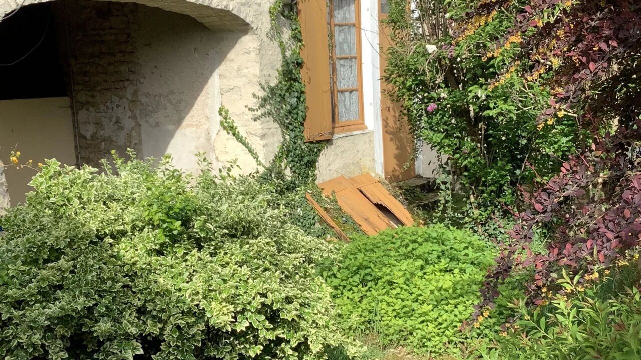 garage  pièces 200 m2 à vendre à Vermenton (89270)