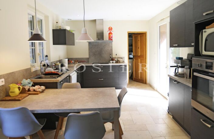 Belle propriété sur les hauteurs de St-Saturnin-Les-Apt avec vue — photo 3
