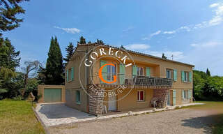 Maison 8 Pièces 175 m² à vendre à Uzès (30700)