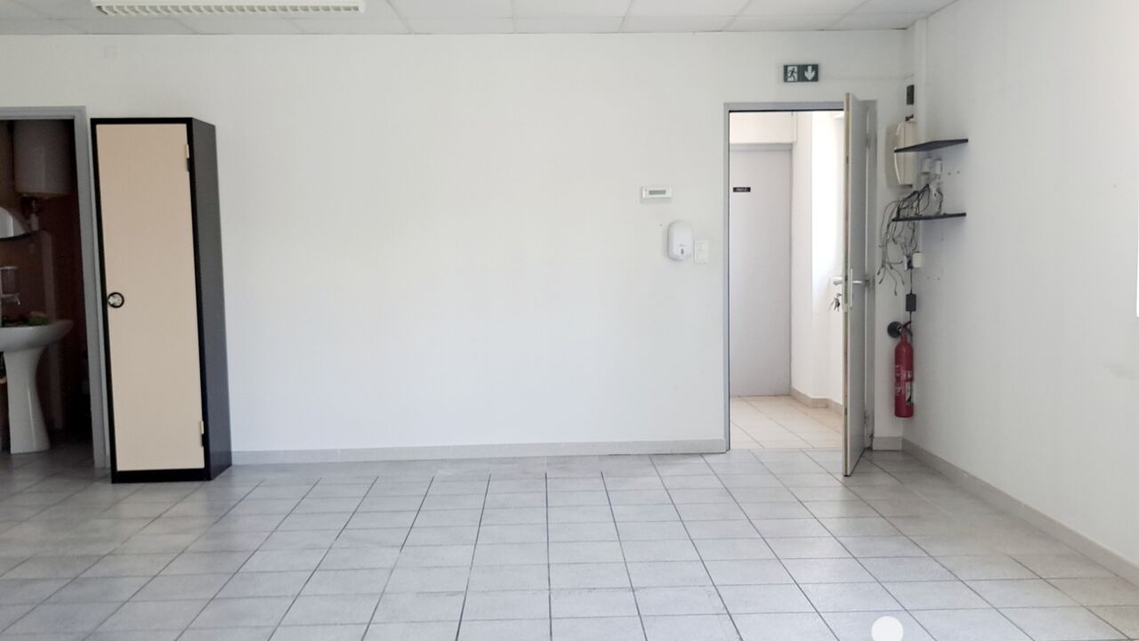 immeuble  pièces 120 m2 à vendre à Sorgues (84700)