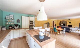 Maison 6 Pièces 163 m² à vendre à Saint-Morillon (33650)