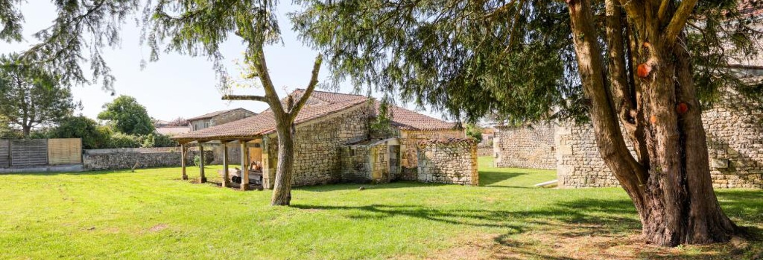 Maison 5 Pièces 190 m² à vendre à Meursac (17120)