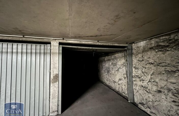 Location garage   à Chambéry (73000) — photo 2