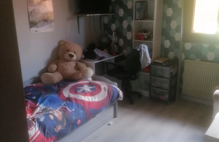Loyer mensuel : 995 euros CC — photo 2
