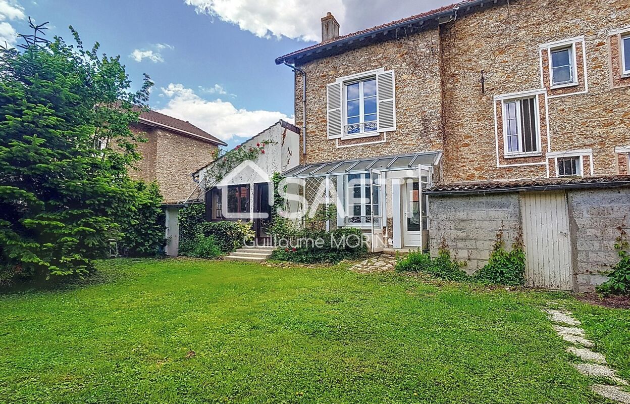 maison 7 pièces 147 m2 à vendre à Tournan-en-Brie (77220)