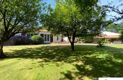 MAISON DE FAMILLE SUR PARC DE 9.600 m2 — photo du bien
