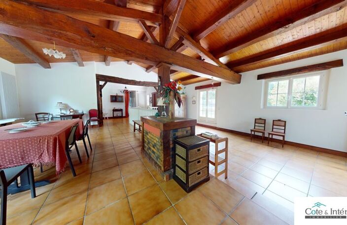MAISON DE FAMILLE SUR PARC DE 9.600 m2 — photo 5
