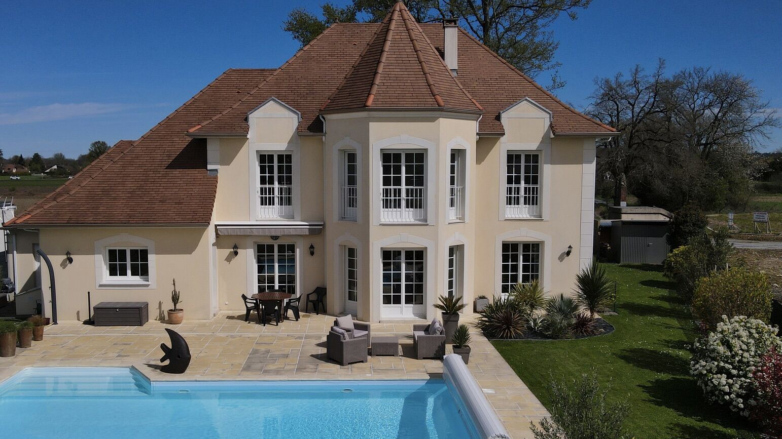 Villa / Maison  T8 à vendre Idron 64320