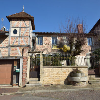 Maison 6 pièces 243 m²