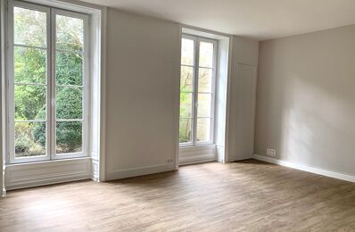 location appartement 1 493 € CC /mois à proximité de Lagord (17140)
