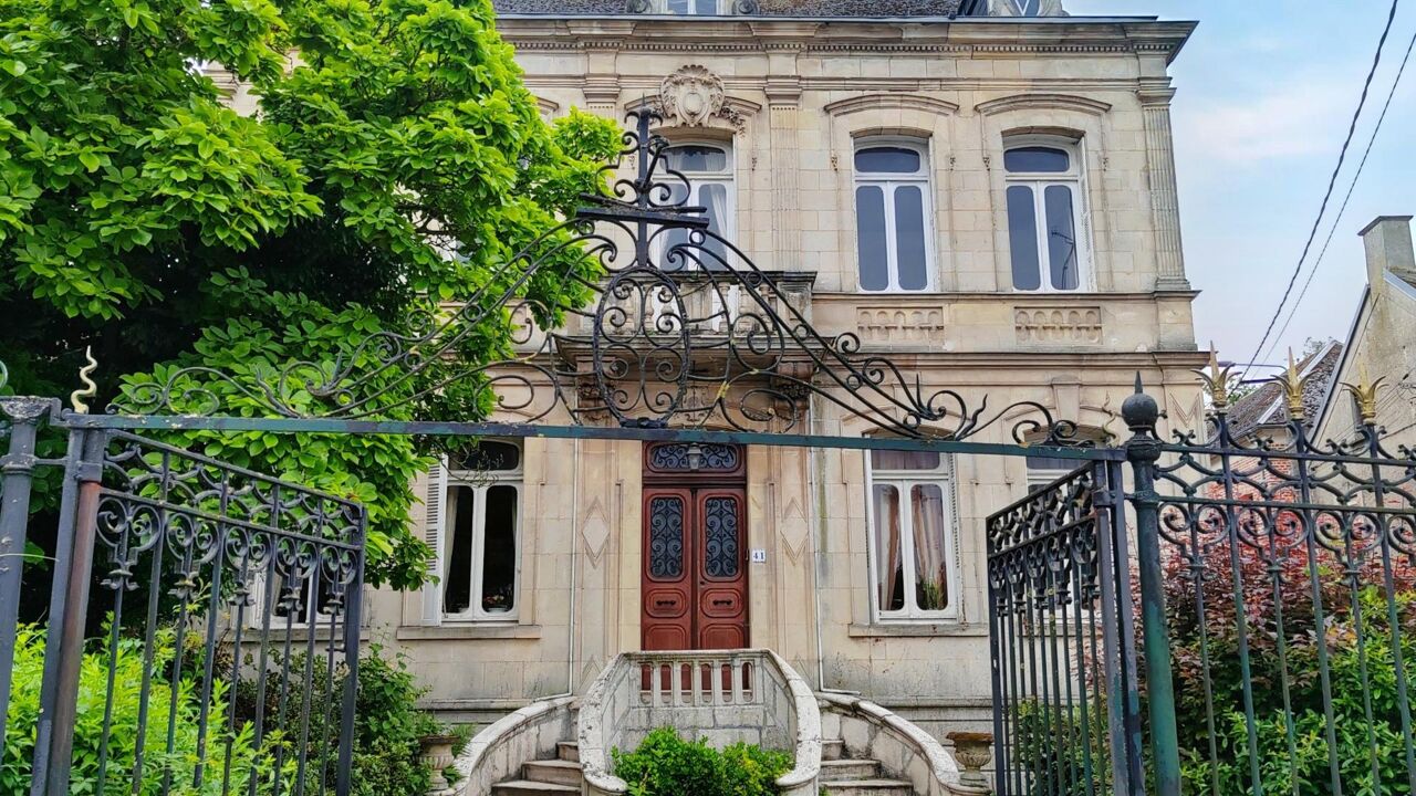 maison 11 pièces 279 m2 à vendre à Solesmes (59730)