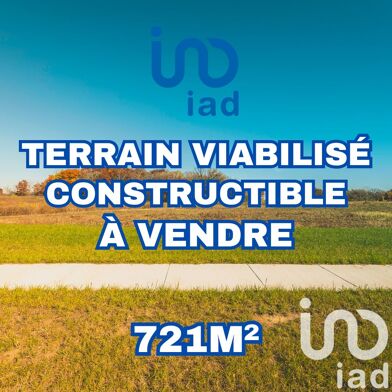 Terrain 721 m²