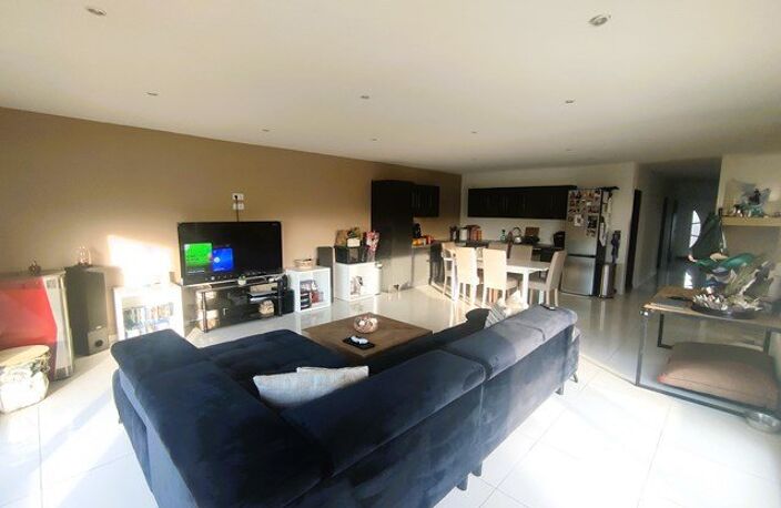 REALVILLE — photo 3