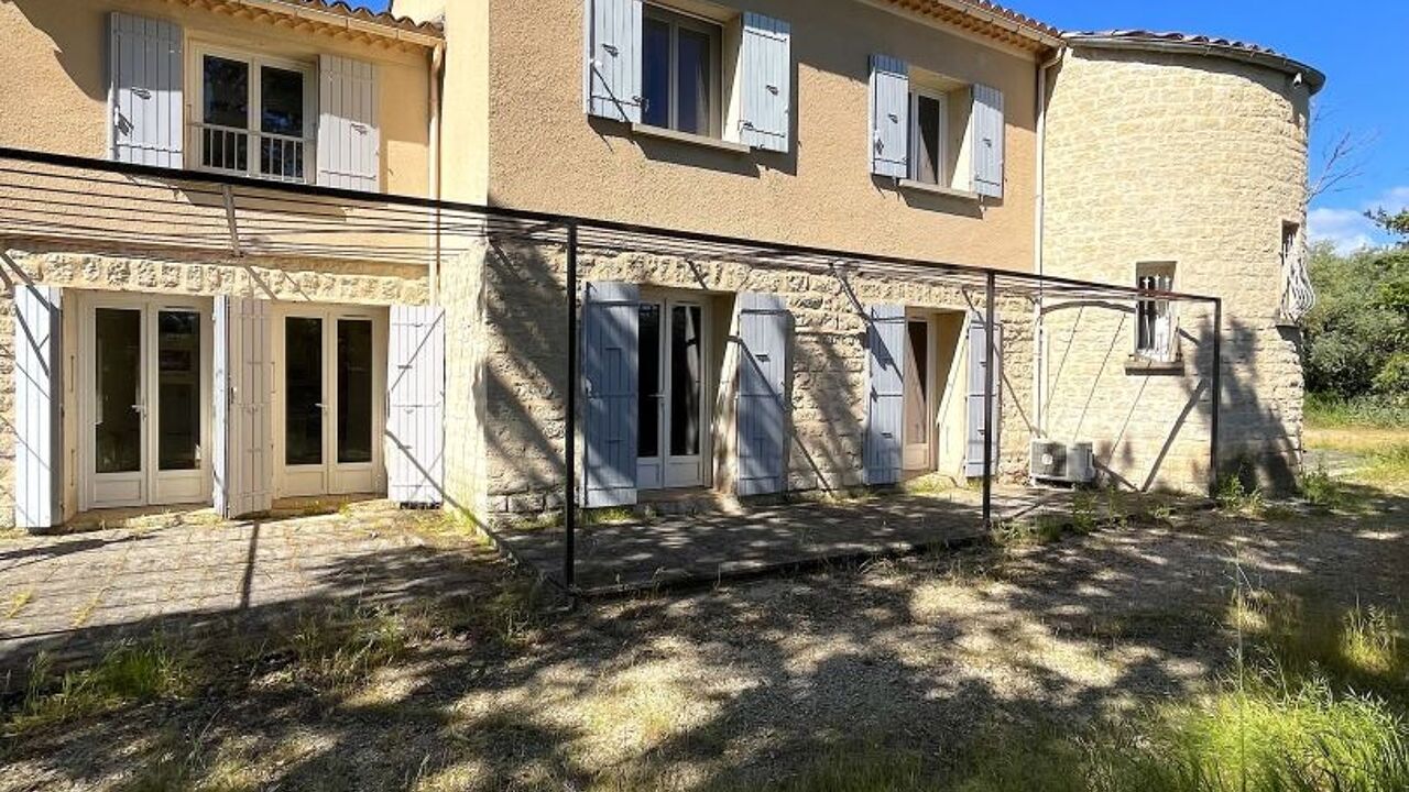 maison 9 pièces 240 m2 à vendre à Velleron (84740)