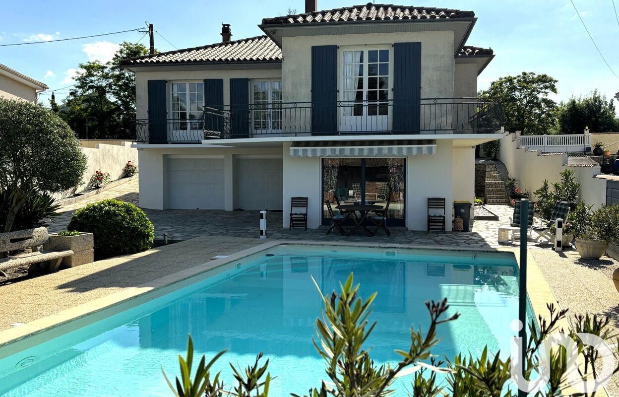 maison 6 pièces 131 m2 à vendre à Châtillon-sur-Thouet (79200)