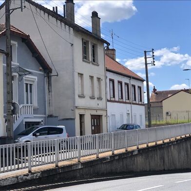 Maison 6 pièces 66900 €