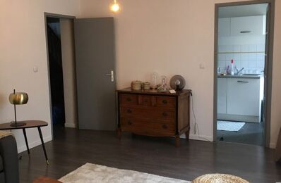 location appartement 1 490 € CC /mois à proximité de Ludon-Médoc (33290)