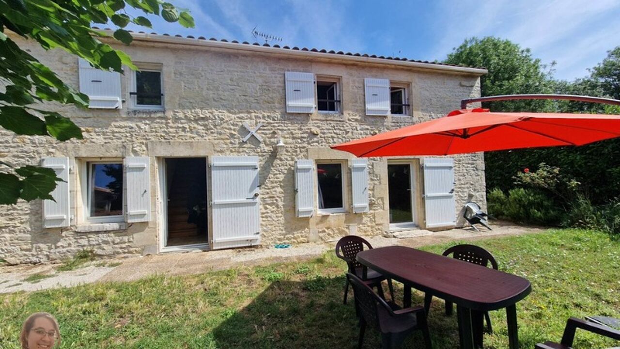 maison 5 pièces 118 m2 à vendre à Priaires (79210)