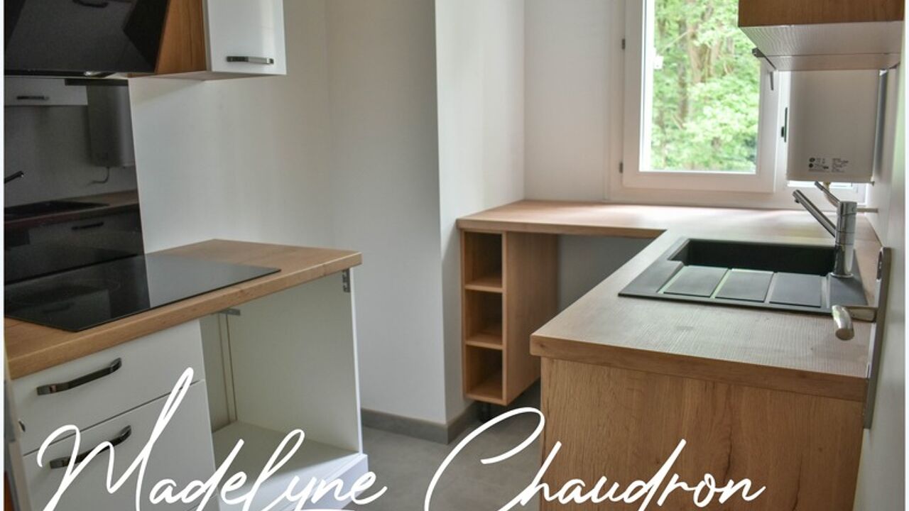 appartement 3 pièces 49 m2 à vendre à Saint-Germain-Lès-Arpajon (91180)