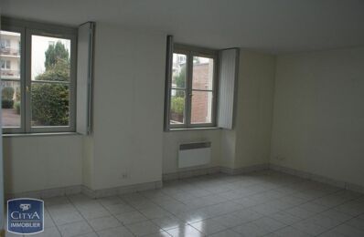 location appartement 600 € CC /mois à proximité de Lieu-Saint-Amand (59111)