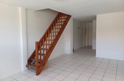 vente appartement 81 000 € à proximité de Ceilloux (63520)