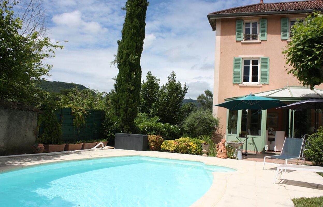 maison 5 pièces 153 m2 à vendre à Fontaines-sur-Saône (69270)