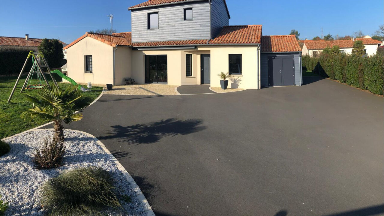 maison 6 pièces 157 m2 à vendre à Argentonnay (79150)