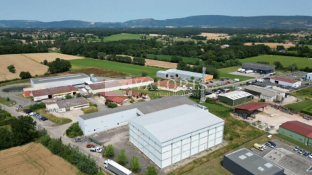 commerce  pièces 3360 m2 à louer à Saint-Étienne-du-Bois (01370)