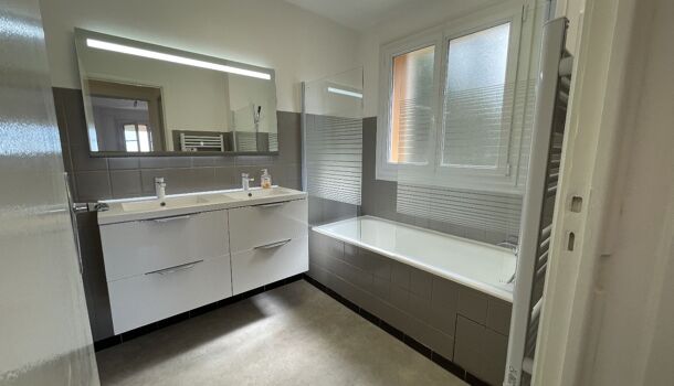 Appartement  à louer Aix-en-Provence 13100