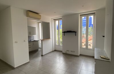 vente appartement 110 000 € à proximité de Marseille 9 (13009)