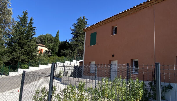 Villa / Maison 5 pièces  à vendre Cuers 83390