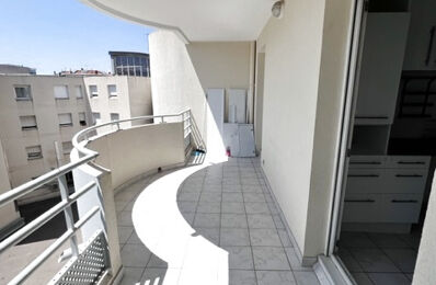 location appartement 1 220 € CC /mois à proximité de Saint-Vincent-de-Barbeyrargues (34730)