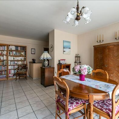 Appartement 4 pièces 160500 €