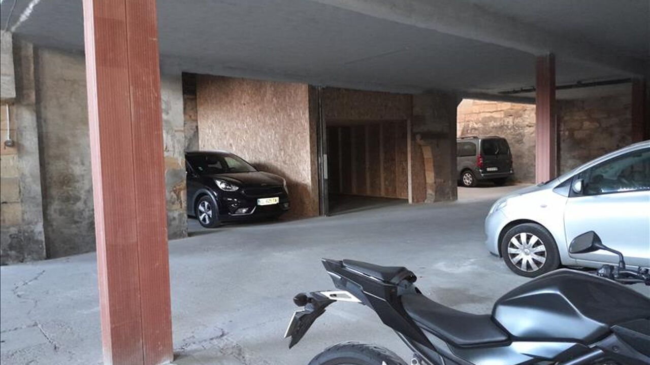 garage  pièces  m2 à vendre à Bordeaux (33800)