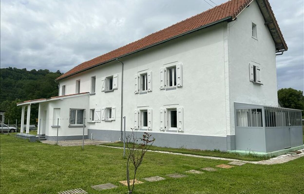 maison 7 pièces 222 m2 à vendre à Capdenac-Gare (12700)