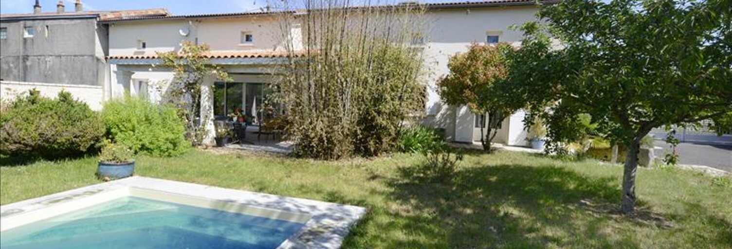 Maison 6 Pièces 144 m² à vendre à La Couronne (16400)