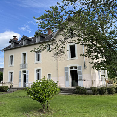 Maison 11 pièces 306 m²