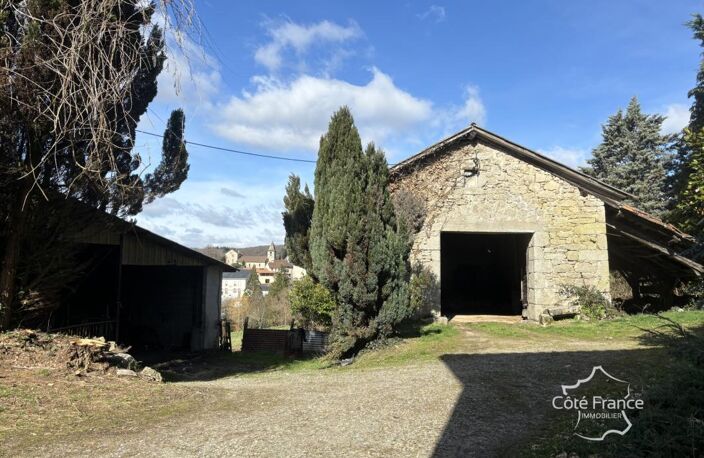 Corps de ferme avec une maison d'habitation (140 m2), grange — photo 3