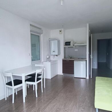 Appartement 3 pièces 669 €