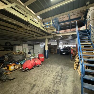 Local industriel 530 m²