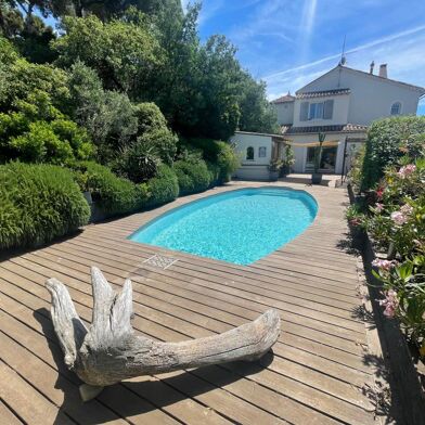 Maison 8 pièces 825000 €