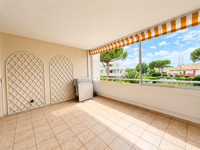 Appartement au GOLF, T3-T4 de 88.76 m2 avec Parking — photo du bien