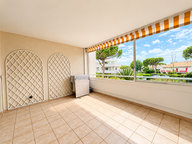 Appartement au GOLF, T3-T4 de 88.76 m2 avec Parking — photo 1