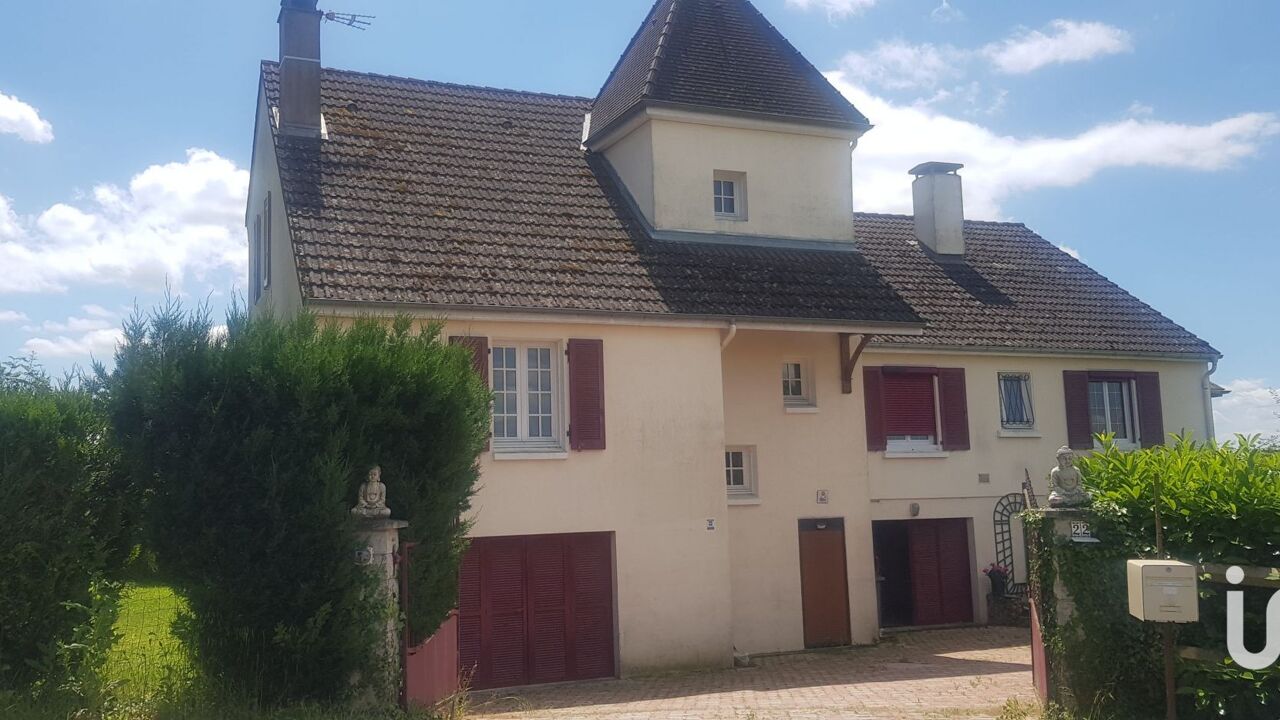 maison 7 pièces 245 m2 à vendre à Curgy (71400)