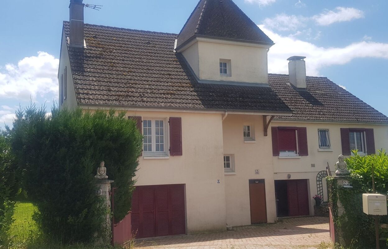 maison 7 pièces 245 m2 à vendre à Curgy (71400)