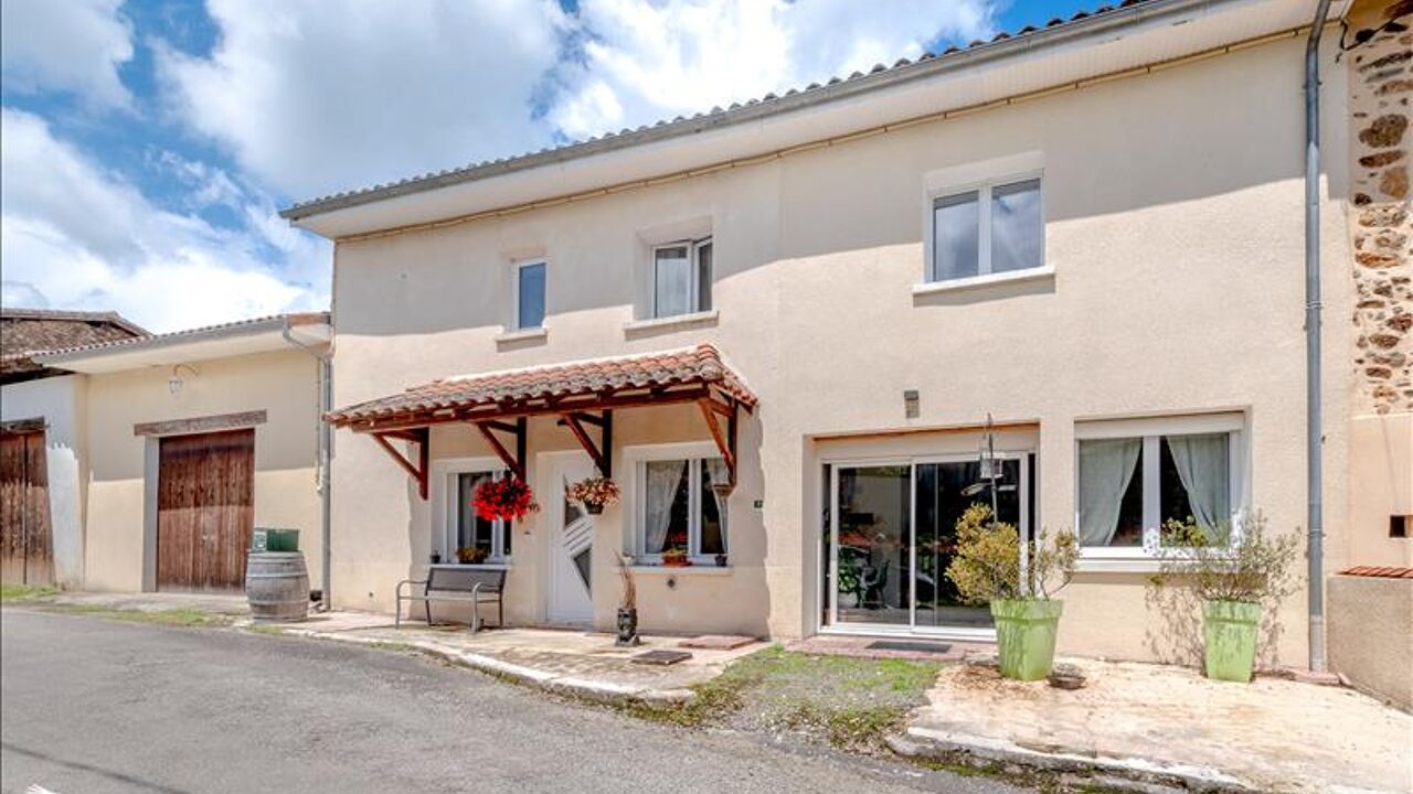 maison 5 pièces 124 m2 à vendre à Rochechouart (87600)