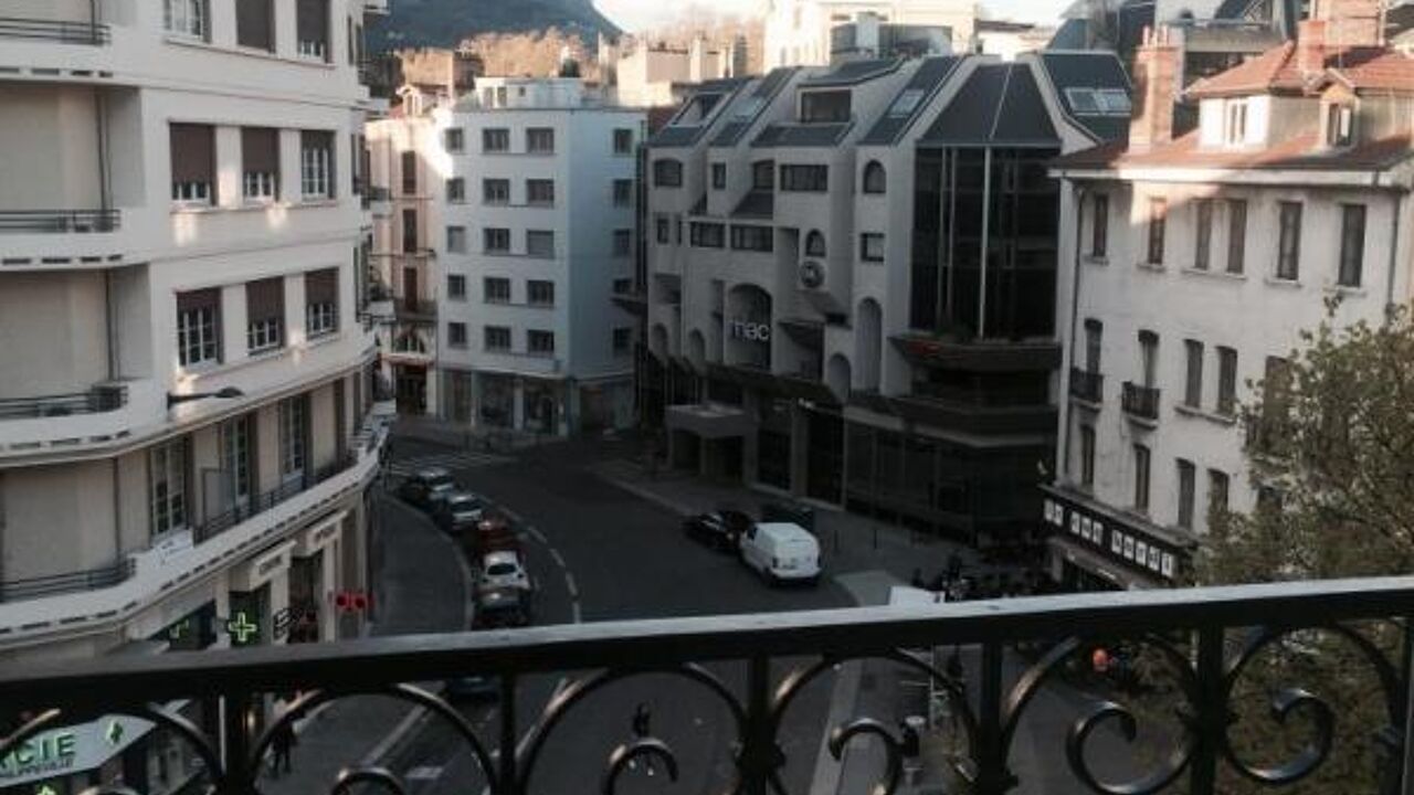 appartement 3 pièces 77 m2 à louer à Grenoble (38000)