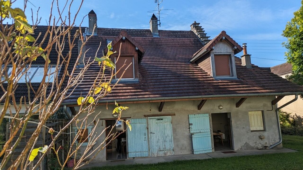 maison 7 pièces 191 m2 à vendre à Bletterans (39140)