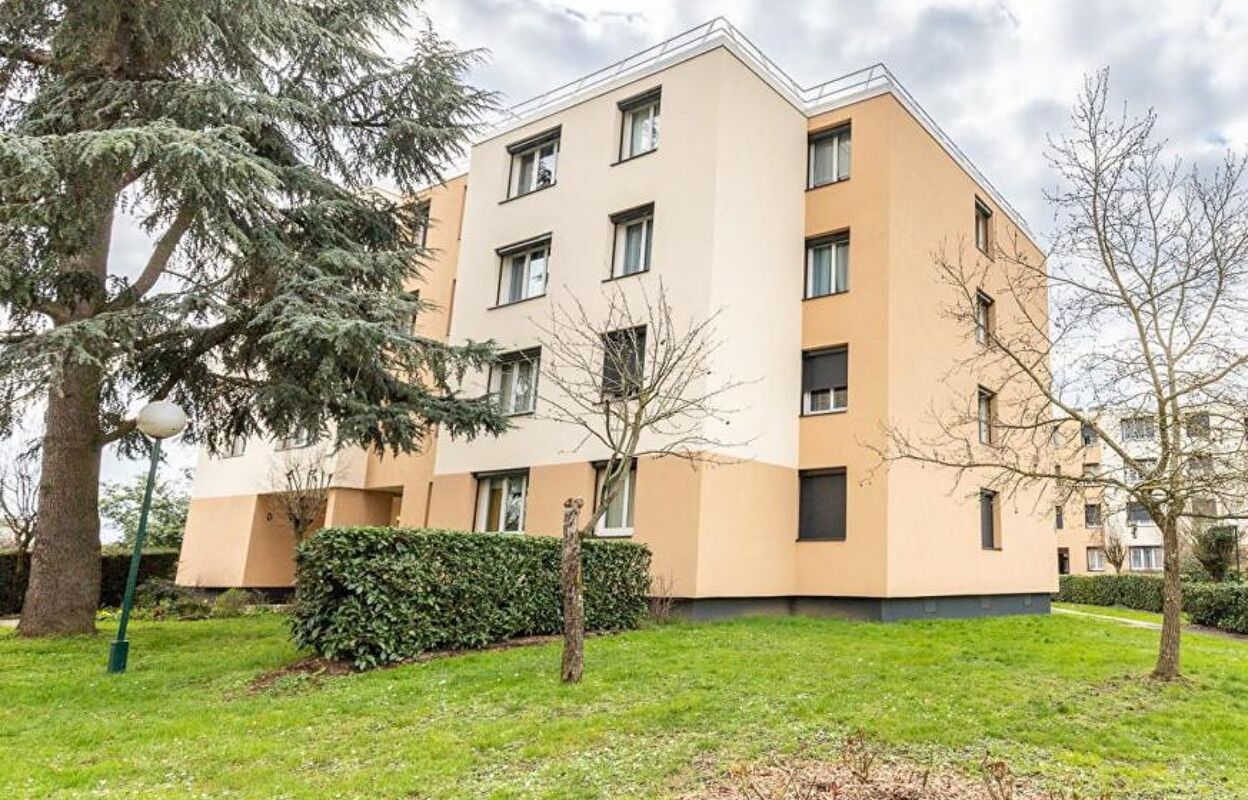 appartement 4 pièces 78 m2 à vendre à Sainte-Geneviève-des-Bois (91700)