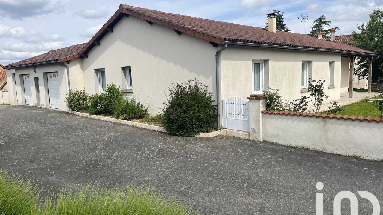 maison 4 pièces 143 m2 à vendre à Parthenay (79200)